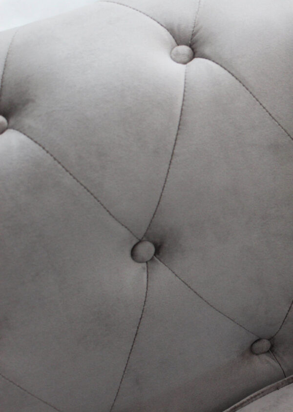 DIVANO 3  POSTI CHESTERFIELD IN VELLUTO TAUPE - immagine 3