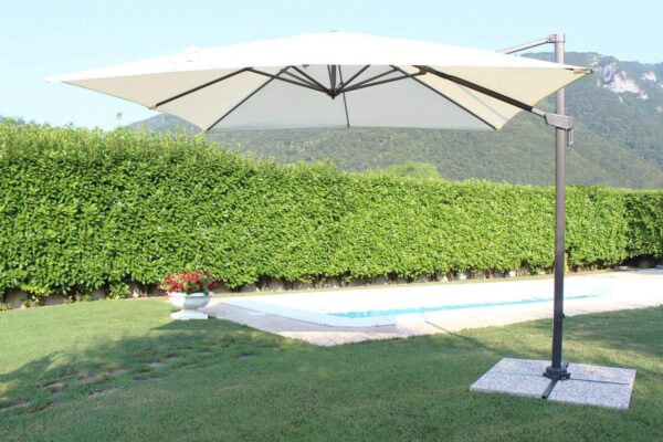 OMBRELLONE NEWTON NERO P/L 3 X 3 TELO ECRU